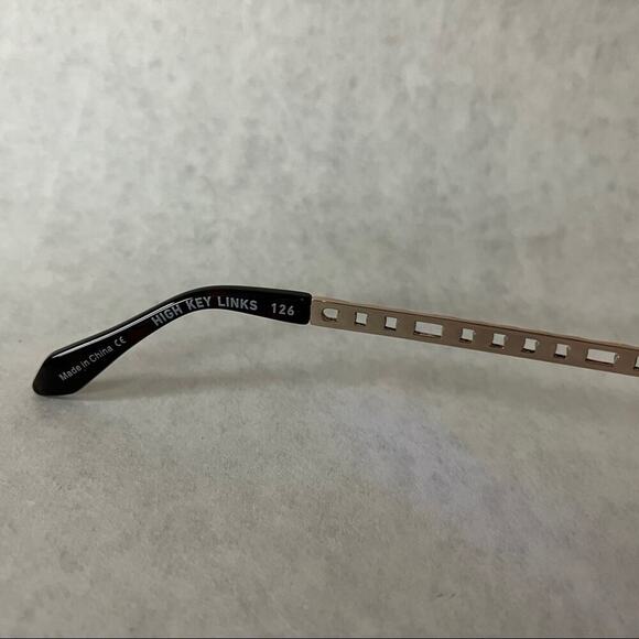 Quay Australia x Love Island High Key Links Gold Black Pink - Picture 6 of 9